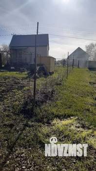 Дом 18м², 2-этажный, участок 9 сот.  