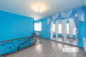 Коттедж 350м², 2-этажный, участок 25 сот.  