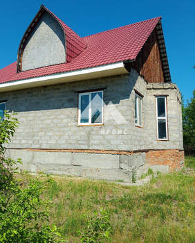 Дом 180м², 2-этажный, участок 10 сот.  