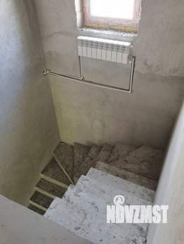 Коттедж 185м², 2-этажный, участок 5 сот.  