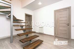 Дом 138м², 2-этажный, участок 9 сот.  