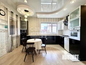 Коттедж 150м², 2-этажный, участок 10 сот.  