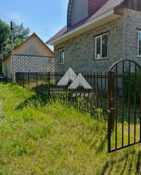 Дом 180м², 2-этажный, участок 10 сот.  