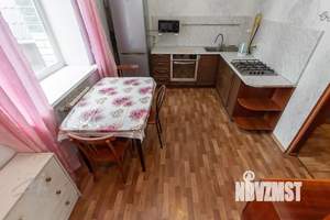 Дом 148м², 3-этажный, участок 10 сот.  