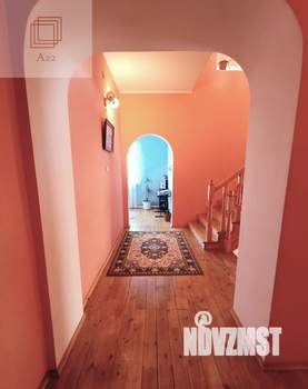 Дом 300м², 3-этажный, участок 20 сот.  