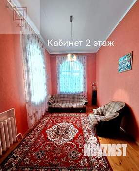 Дом 300м², 3-этажный, участок 20 сот.  