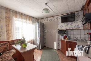Дом 60м², 2-этажный, участок 4 сот.  