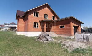 Дом 206м², 2-этажный, участок 10 сот.  