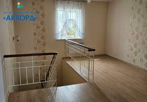 Дом 160м&sup2;, 2-этажный, участок 9 сот.  