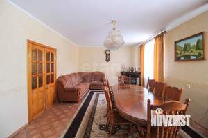Дом 270м², 2-этажный, участок 10 сот.  
