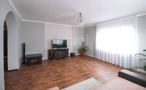 Дом 210м², 2-этажный, участок 11 сот.  
