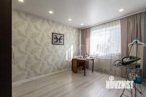 Дом 243м², 3-этажный, участок 10 сот.  