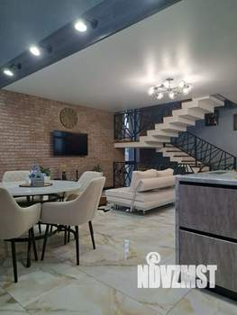 Коттедж 227м², 3-этажный, участок 3 сот.  