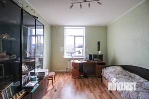 Дом 281м², 2-этажный, участок 6 сот.  