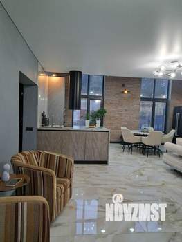 Коттедж 227м², 3-этажный, участок 3 сот.  