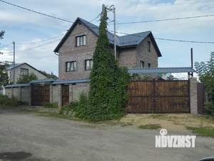 Коттедж 295м², 3-этажный, участок 6 сот.  