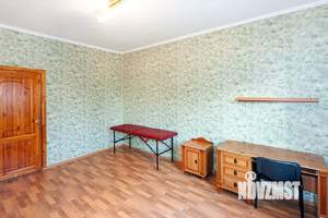 Коттедж 260м², 2-этажный, участок 10 сот.  