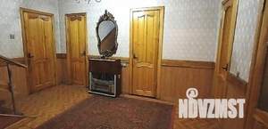 Коттедж 185м², 2-этажный, участок 10 сот.  