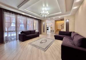 Дом 288м², 3-этажный, участок 3 сот.  