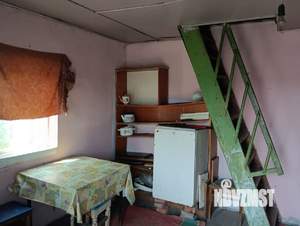 Дом 40м², 2-этажный, участок 6 сот.  