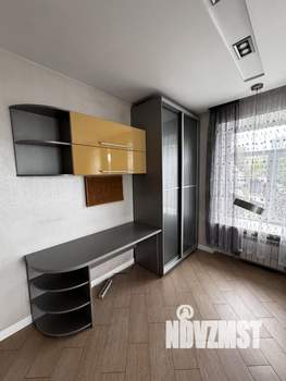 Коттедж 300м², 3-этажный, участок 9 сот.  