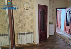 Дом 160м&sup2;, 2-этажный, участок 9 сот.  