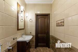 Коттедж 200м², 2-этажный, участок 10 сот.  