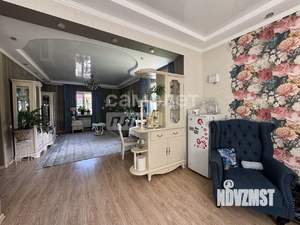 Коттедж 200м², 2-этажный, участок 5 сот.  
