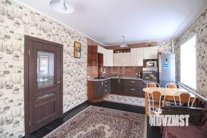 Дом 180м², 2-этажный, участок 9 сот.  