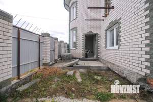 Дом 300м², 2-этажный, участок 10 сот.  