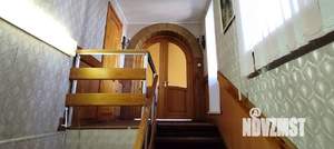 Коттедж 185м², 2-этажный, участок 10 сот.  