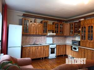Дом 185м², 2-этажный, участок 5 сот.  