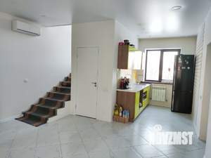 Коттедж 110м², 3-этажный, участок 10 сот.  