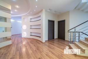 Коттедж 411м², 2-этажный, участок 17 сот.  