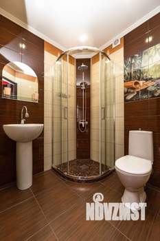 Коттедж 350м², 2-этажный, участок 25 сот.  