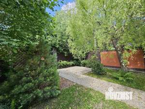 Коттедж 240м², 2-этажный, участок 10 сот.  