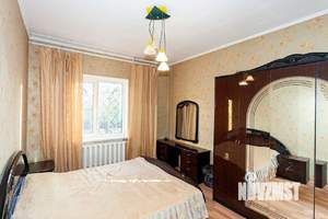 Коттедж 260м², 2-этажный, участок 10 сот.  