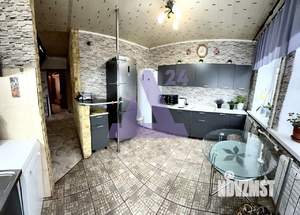 Коттедж 215м², 2-этажный, участок 10 сот.  