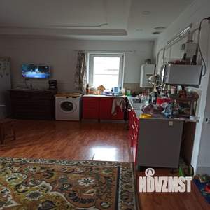 Дом 99м², 2-этажный, участок 9 сот.  