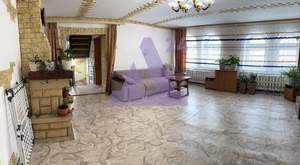 Дом 215м², 2-этажный, участок 10 сот.  