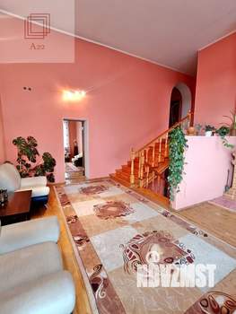 Дом 300м², 3-этажный, участок 20 сот.  