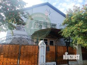 Дом 192м², 3-этажный, участок 20 сот.  