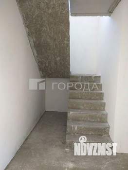 Дом 130м², 2-этажный, участок 10 сот.  