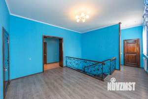 Коттедж 350м², 2-этажный, участок 25 сот.  