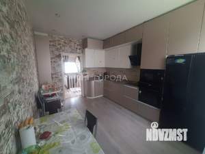 Дом 220м², 2-этажный, участок 6 сот.  