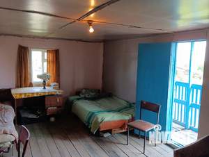 Дом 40м², 2-этажный, участок 6 сот.  