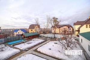 Дом 175м², 2-этажный, участок 11 сот.  