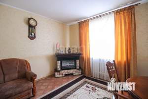 Дом 270м², 2-этажный, участок 10 сот.  