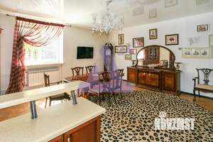 Коттедж 353м², 2-этажный, участок 10 сот.  