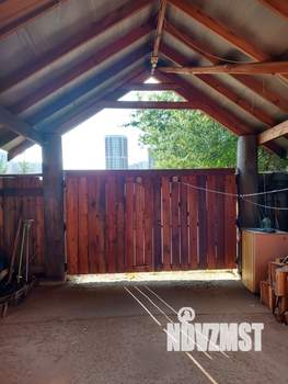 Коттедж 395м², 2-этажный, участок 11 сот.  